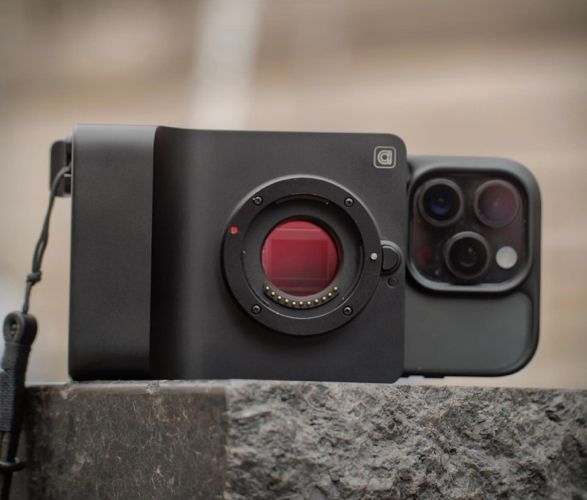 caira-ai-mirrorless-camera-4.jpg | Image