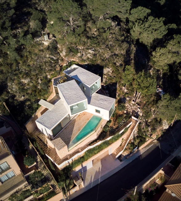can-canyis-house-3.jpg | Image