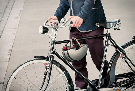 carrera-premium-foldable-helmet-3.jpg | Image