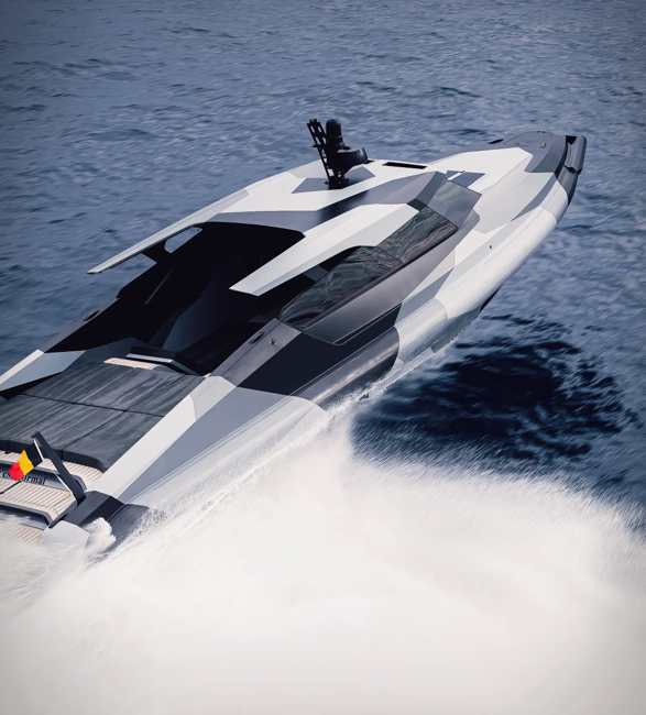 cest-normal-52r-hybrid-speedboat-3.jpg | Image