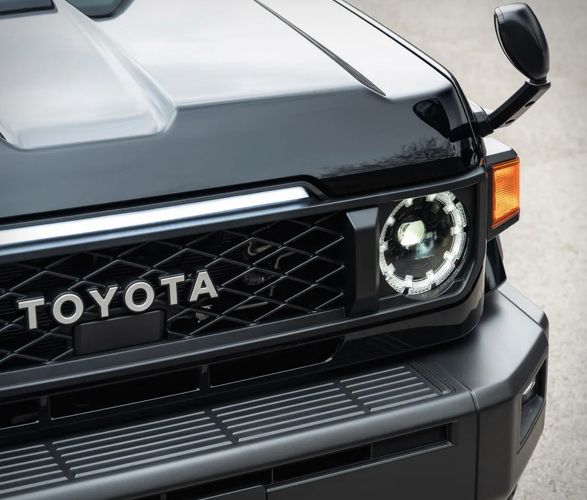 chelsea-truck-toyota-land-cruiser-70-8.jpg | Image