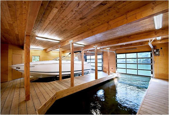 christopher-simmonds-muskoka-lakes-boathouse-3.jpg | Image