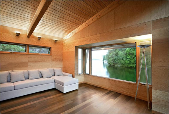 christopher-simmonds-muskoka-lakes-boathouse-4.jpg | Image
