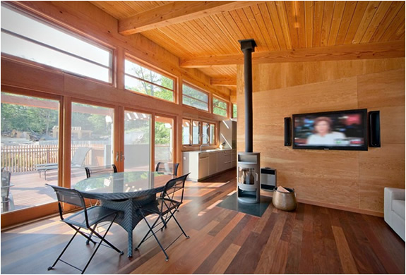 christopher-simmonds-muskoka-lakes-boathouse-5.jpg | Image