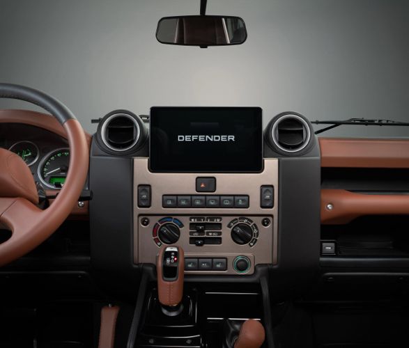 classic-defender-v8-10.jpg | Image