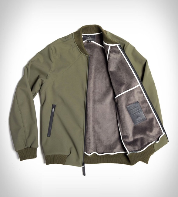 Coldsmoke Tech Bomber
