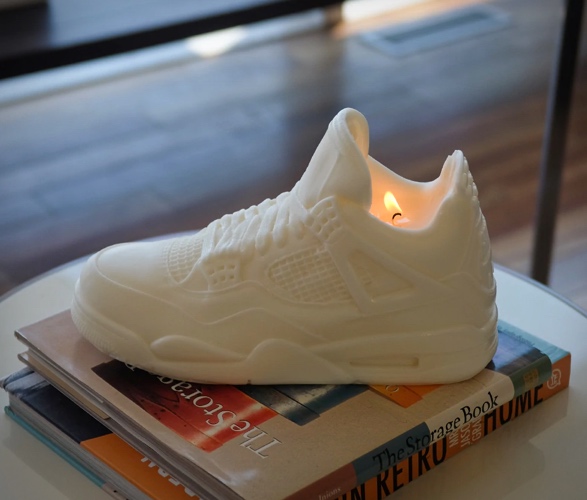 colle-vintage-sneaker-candles-5.jpg | Image