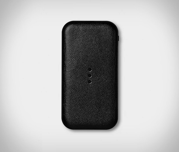 courant-wireless-charging-station-2.jpg | Image