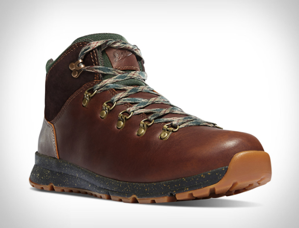 danner-mountain-503-barley-5.jpg | Image