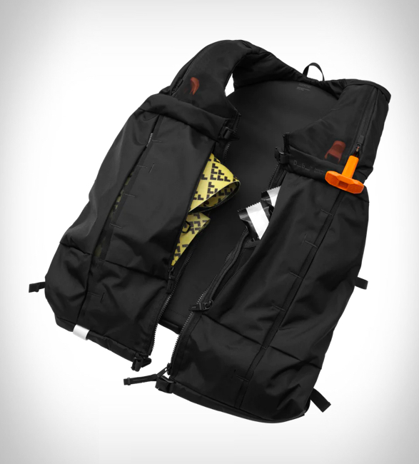 db-snow-pro-vest-with-avalanche-air-supply-system-4.jpg | Image