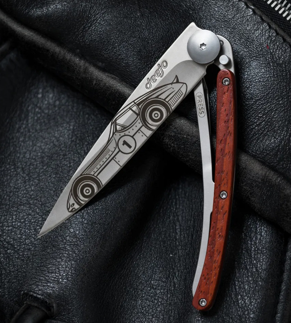 deejo-customizable-pocket-knives-2.jpeg | Image
