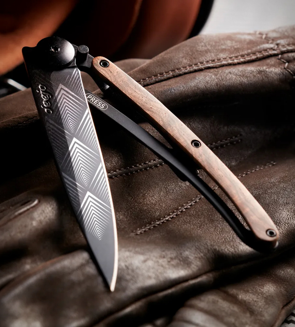 deejo-customizable-pocket-knives-4.jpeg | Image