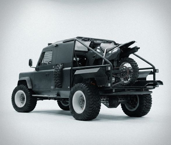 defender-d130-by-roman-ignatowski-1.jpg | Image