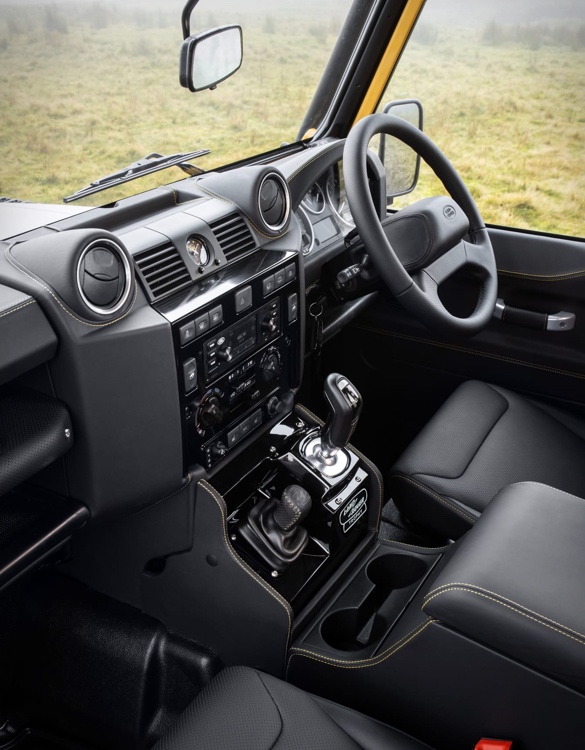 defender-works-v8-trophy-5.jpg