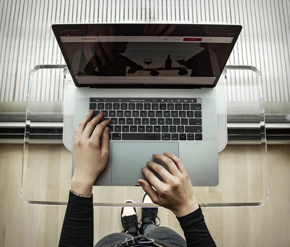 deskview-standing-desk-2.jpg | Image