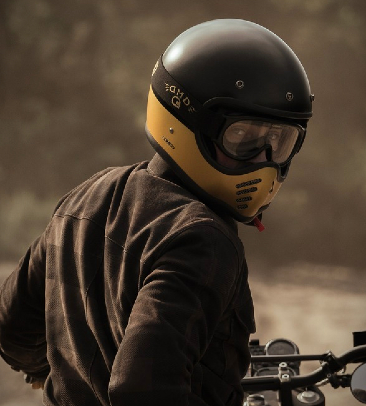 dmd-vintage-motorcycle-helmets-6.jpg