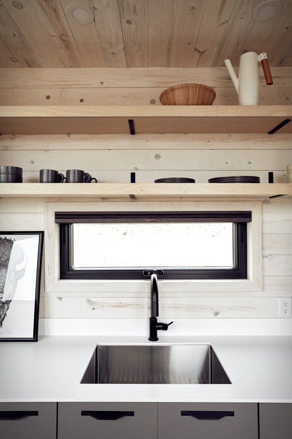 drake-tiny-house-10.jpg