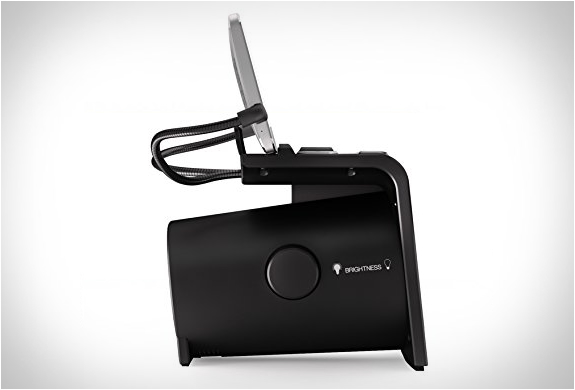 dreamer-alarm-clock-speaker-dock-3.jpg | Image