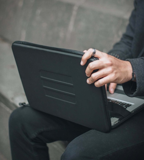 drycase-laptop-case-2.jpg | Image