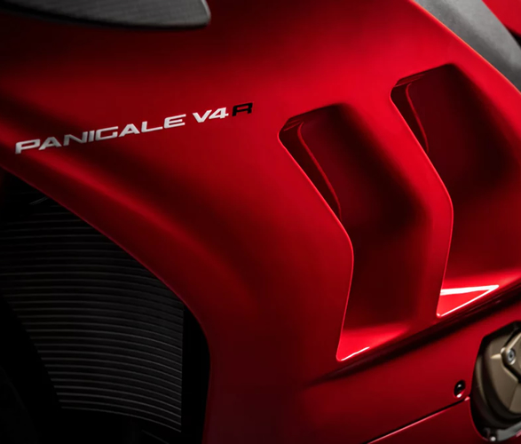 ducati-panigale-v4-r-9.jpg