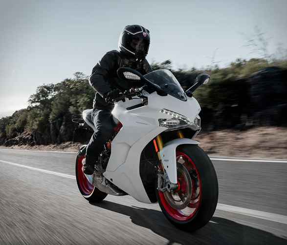 ducati-supersport-7.jpg
