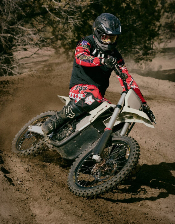 dust-electric-dirt-bike-8.jpeg