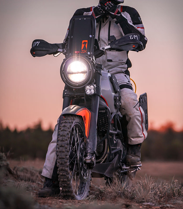 earle-ducati-alaskan-7.jpg