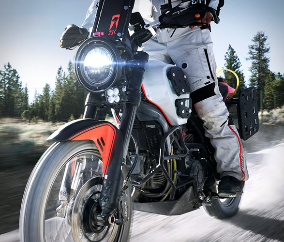 earle-ducati-alaskan-8.jpg