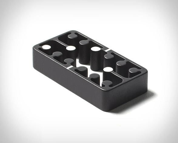 edge-dominos-3.jpg | Image