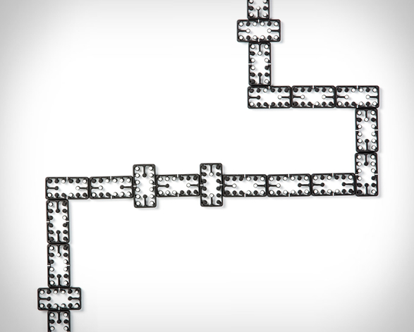 edge-dominos-4.jpg | Image