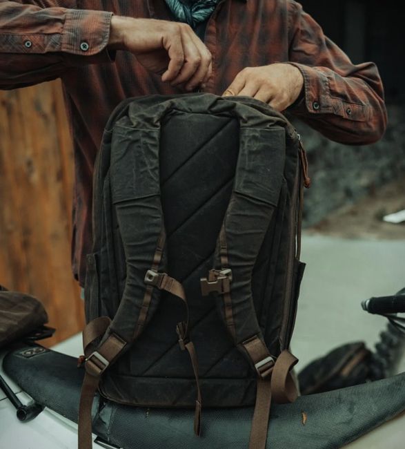 evergoods-civic-travel-bag-10.jpg
