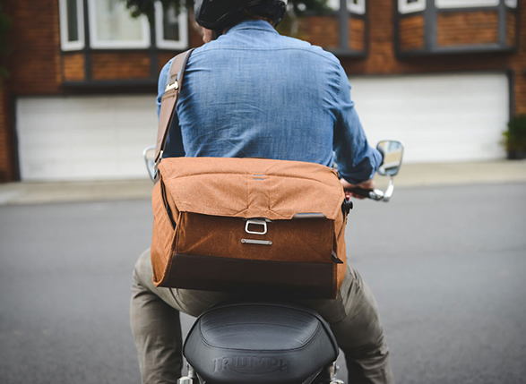 everyday-messenger-bag-8.jpg