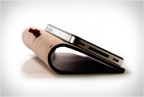 evouni-iphone-leather-arc-cover-3.jpg | Image