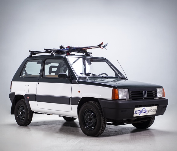 thumbnail interactive-video image 1 of PUMU Silver Fuel Tank Cap Sticker Decal For Fiat Panda 4x4 Trekking Sisley Country Club 1 of 2