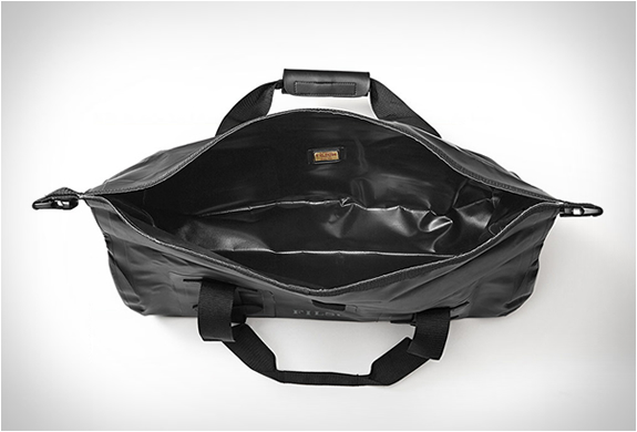 filson-dry-duffle-3.jpg | Image