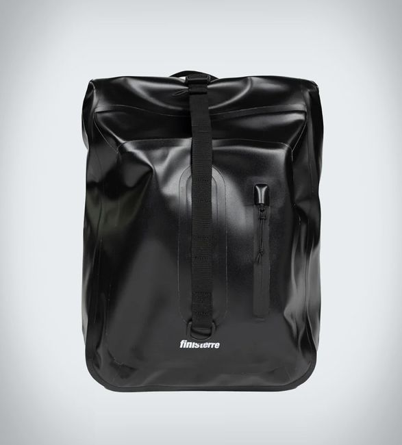 finisterre-dry-bags-4.jpg | Image