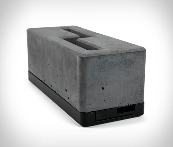 flikr-xl-personal-concrete-fireplace-2.jpeg | Image