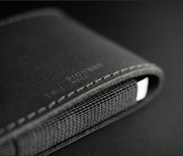 focx-pioneer-wallet-5.jpg | Image