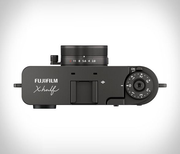 fujifilm-x-half-mirrorless-camera-6.jpg