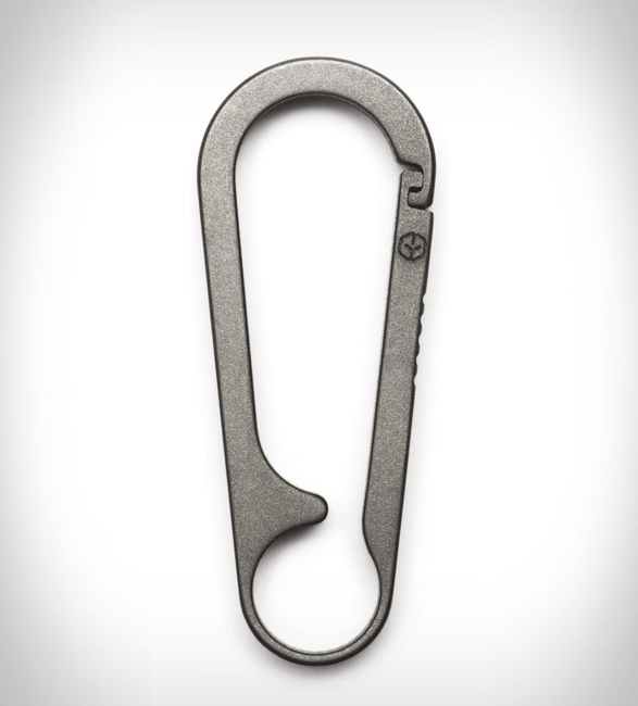 g2-titanium-carabiner-keychain-4.jpg | Image