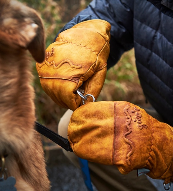 giver-frontier-mittens-4.jpg | Image