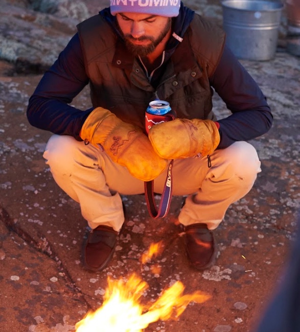 giver-frontier-mittens-6.jpg