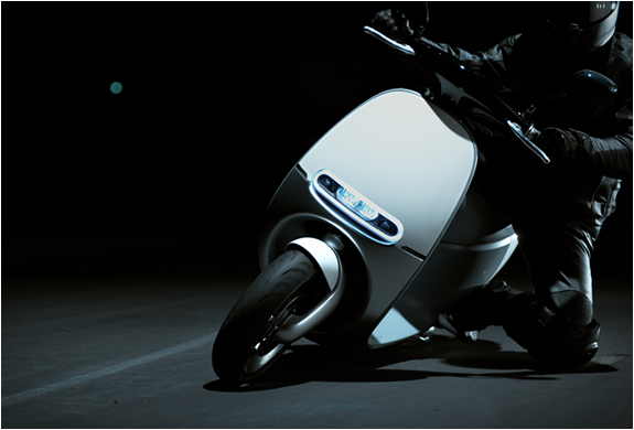 gogoro-smartscooter-14.jpg