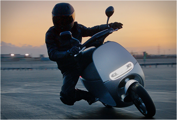 gogoro-smartscooter-15.jpg