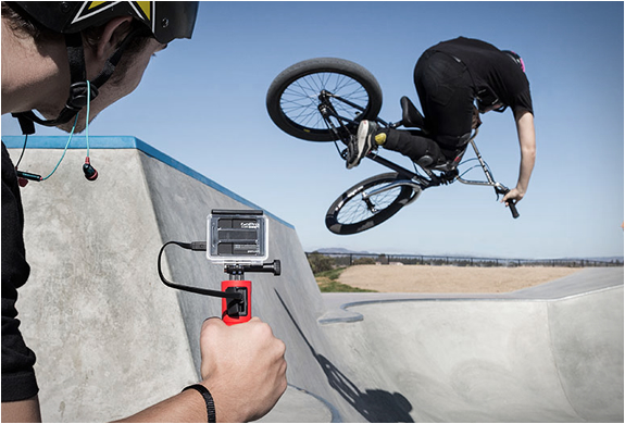 gopro-action-battery-grip-8.jpg