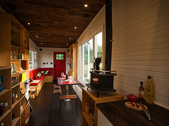 greenmoxie-tiny-house-6.jpg