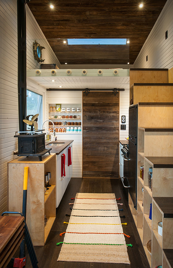 greenmoxie-tiny-house-8.jpg