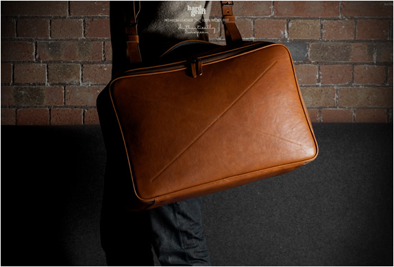 hard-graft-carry-on-suitcase-2.jpg | Image