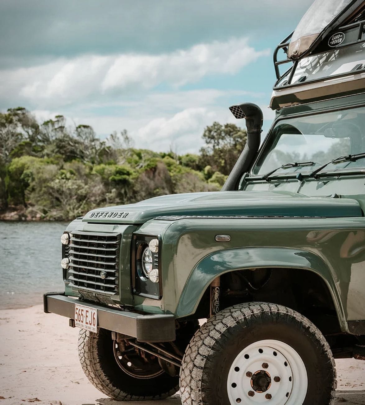 headspace-campers-land-rover-defender-110-overlanding-rig-3.jpg | Image