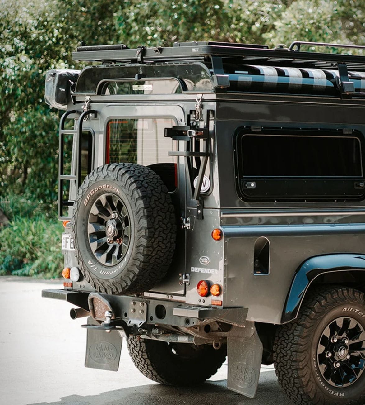 headspace-campers-land-rover-defender-110-overlanding-rig-7.jpg | Image